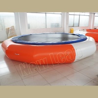 Nouveau saut 2M 3M Aqua Jump Water Floating Trampolines Trampolines gonflables avec toboggan pour parc d'attractions