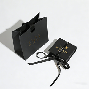 Bolsa de Papel Verde y Rosa con Impresión Personalizada para Joyería, Regalos, Manualidades y Compras, con Lazo y Logotipo Propio - Product Image 4