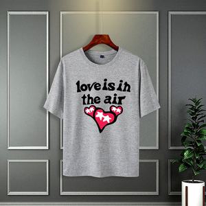 Vente en gros T-shirt tricoté à col rond en polyester 100% pour hommes, personnage imprimé numérique de style vintage, 180 grammes, maillot ample court - Product Image 6