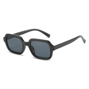 Lunettes de soleil unisexes rectangulaires à monture intégrale, style rétro 2023, légères, pour l'extérieur, avec protection UV, modèle 10509 PC - Product Image 2
