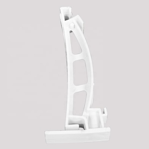 Chất Lượng Hàng Đầu PVC Máng Xối Móc Áo 5.2Inch Ống Lắp Mái Hệ Thống Nhựa Trắng Vinyl Máng Xối Gắn Chân Đế - Product Image 6