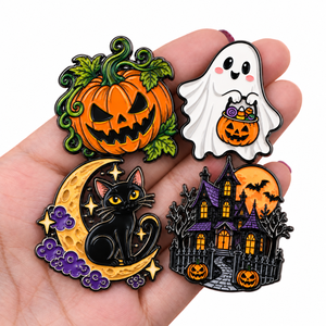 Badge métallique personnalisé en gros, épinglette émaillée sur mesure pour Halloween, idéal pour événements, cadeaux promotionnels, costumes et souvenirs - Product Image 3