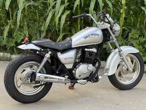 Puissante Moto Cruiser Vintage d'Occasion Davidson avec rétroprojection CN;JIA Xx Xx - Product Image 2