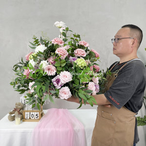 Arreglo de Flores Artificiales de Seda DKB, Rosas Mixtas, Centro de Mesa para Bodas, Hecho a Mano, Alta Simulación, Decoración Romántica y de Ensueño - Product Image 1