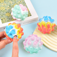 Balle lumineuse en silicone écologique quatre couleurs, anti-stress à presser, jouet unisexe pour soulager le stress et la décompression, pour les 8 ans et plus