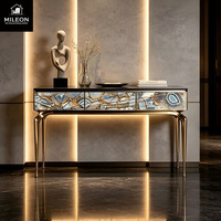 Table console en mosaïque d'art moderne avec pieds en métal doré, table d'entrée haut de gamme, meuble console décoratif de luxe