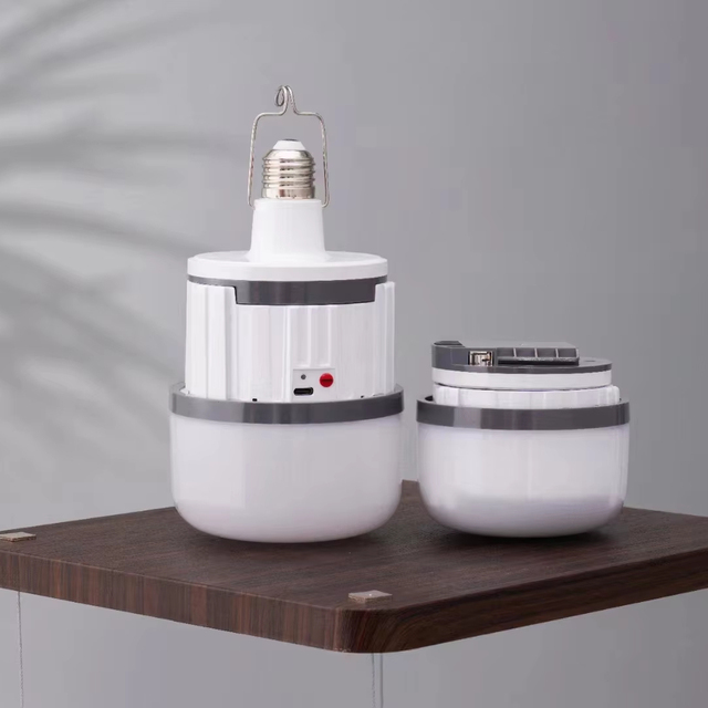 High Quality Portable LED Emergency Light Rechargeable Bulb Used in the Interior