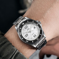Mode bracelet en acier de haute qualité montres de luxe pour hommes en gros classique en cuir montre d'affaires Quartz hommes