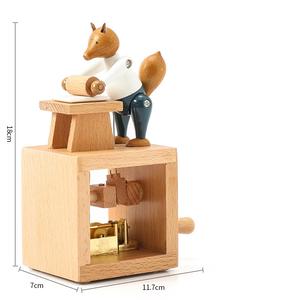 Venta caliente caja de música de madera creativa canción de cuerda hecha a mano para cumpleaños Navidad regalo del Día de los niños - Product Image 6