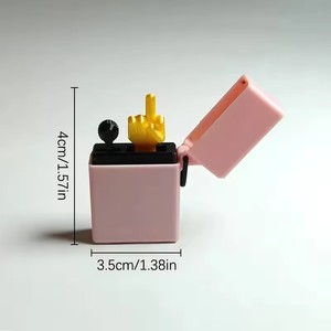 Modèle de doigt d'honneur imprimé en 3D pour farces |   Cadeau amusant pour un anniversaire, décoration de bureau, briquet pour arrêter de fumer, boîte surprise, jouet - Product Image 4
