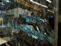 Dalles de comptoir en granit bleu vert Labradorite de Madagascar, de luxe naturel, polies, de grande taille, pour sols et murs