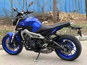 <span class=keywords><strong>Yamaha</strong></span> <span class=keywords><strong>MT</strong></span>-<span class=keywords><strong>09</strong></span> 900cc Hyper Naked Streetbike, Manejo Ágil, Potencia de Torque, Motores de Gasolina Premium - Product Image 6
