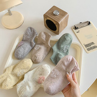 Chaussettes courtes respirantes pour femmes, nouvelle collection printemps-été, imprimées sur la semelle, chaussettes basses à bouche peu profonde pour femmes