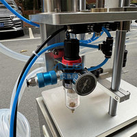 Machine de remplissage de parfum sous vide semi-automatique à tête unique