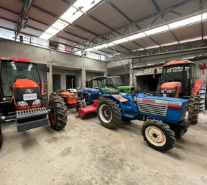 Tractor de <span class=keywords><strong>segunda</strong></span> <span class=keywords><strong>mano</strong></span> para granja agrícola, minicargador compacto de <span class=keywords><strong>segunda</strong></span> <span class=keywords><strong>mano</strong></span>, deutz fahr d4507 45hp 4x4wd - Product Image 5