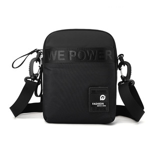 Sac bandoulière homme en nylon léger et décontracté à prix abordable – Vente en gros de sacs messager pour hommes - Product Image 1