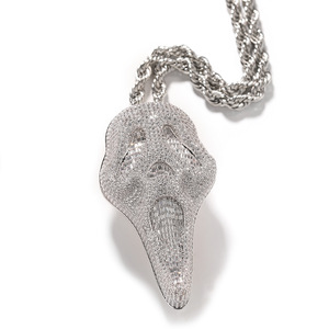 Collane con Ciondolo Teschio Urlante Spaventoso in Ottone Placcato Oro Vero con Zirconia Cubica Iced, Stile Hip Hop - Product Image 2