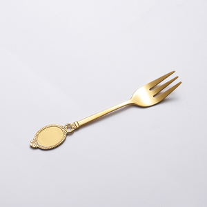 SFB108 Kit de mini-cuillères et fourchettes rétro ornées avec manche en pierre verte, en acier inoxydable, couverts élégants pour le thé, les gâteaux, les desserts et les fêtes - Product Image 3