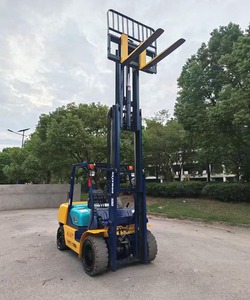 코마츠 3톤 디젤 엔진 지게차 중고 1000mm 160mm 단일 스테이지 마스트 1220mm 1500mm 2440mm 터닝 코마츠 3톤 지게차 - Product Image 4