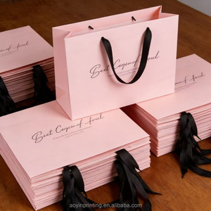 <span class=keywords><strong>Borse</strong></span> per lo Shopping in Carta Artistica Rosa con Logo Personalizzato OEM/ODM, Manico a Nastro, Confezione di Lusso per Abbigliamento, Gioielli e Boutique - Product Image 1