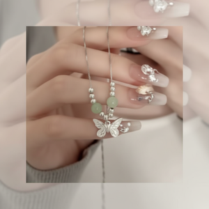 Gran oferta, collar con colgante de perla inicial gótica, moda clásica para niñas, cadenas de titanio, venta al por mayor disponible - Product Image 1