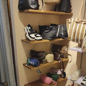 Estante Flotante de Madera Maciza para Pared, Organizador de Almacenamiento para Baño, Cocina y Sala de Estar - Product Image 6