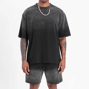 Conjunto de pantalón corto y camiseta de verano, transpirable, de algodón, tejido, con logo personalizado, efecto acid wash, conjunto de 2 piezas. - Product Image 1