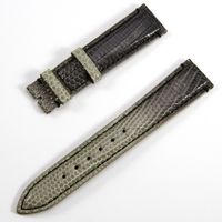 Bracelet de montre de luxe personnalisé en cuir grain crocodile effet python avec boucle ardillon et fermoir déployant double bouton-poussoir