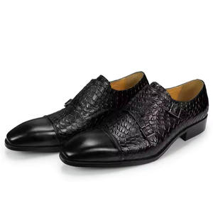 Mocassins imprimés luxueux pour hommes pour le bureau. Nouvelles chaussures classiques à bout pointu pour un style formel d'automne. Utilisation au bureau de mariage. - Product Image 5