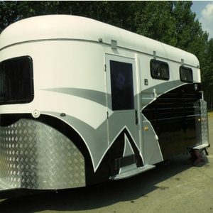 Remolque de Transporte de Caballos de Lujo Personalizado para 2 Caballos con Carga Inclinada, Fabricado en China - Product Image 4