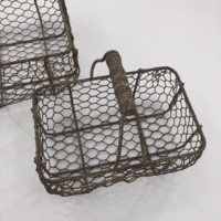 Panier en treillis métallique style ferme, organisateur en métal vieilli, multi-usages pour plateau de jardinage, rangement cuisine et salle de bain
