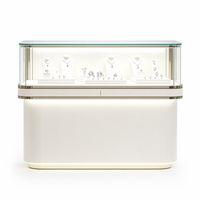 Vitrine d'îlot moderne de luxe à LED, écologique et durable, pour salles de présentation de bijoux haut de gamme, couleurs personnalisables