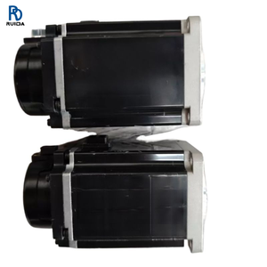 มอเตอร์เซอร์โว AC รุ่น R88M-1M40030T R88M-1M20030T ประสิทธิภาพสูง มอเตอร์แม่เหล็กถาวรความเร็วสูงความแม่นยำสูง สำหรับระบบอัตโนมัติในอุตสาหกรรม - Product Image 1