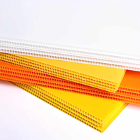 4mm PP Plastique Carton ondulé Polypropylène Matériau Couleur Boîte en plastique ondulée creuse Feuilles en plastique 4x8