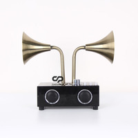 Sculpture de gramophone vintage avec socle en marbre et corne en laiton ornement décoratif rétro pour affichage de bureau à domicile