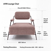Fauteuil de salon occasionnel Boucle Deep Seat Dusty Mauve |   Fauteuil Bauhaus minimaliste couleur mauve poussiéreux avec structure en acier inoxydable couleur bronze