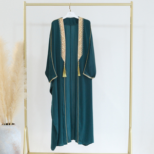 Vêtements islamiques Loriya Garment Middle East pour l'Aïd, robes d'Arabie Saoudite et de Dubaï avec bordure dorée, kaftan vert <span class=keywords><strong>abaya</strong></span> - Product Image 6