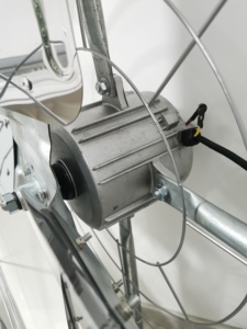 Ventilador de Techo de Alta Eficiencia con Aspas de Fibra de Vidrio para Establos, Naves Ganaderas y Granjas, IP55 - Product Image 4