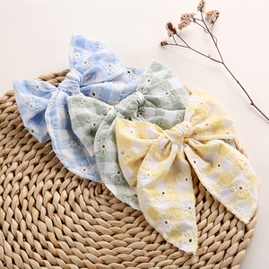 2 unids/set mamá y yo <span class=keywords><strong>accesorios</strong></span> para el cabello Clips de lazo a cuadros Gingham bordado flor mamá y yo pasadores conjunto de Clips de lazo - Product Image 4