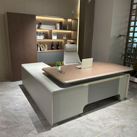Meubles de bureau de luxe de haute qualité sur mesure, bureau en bois en forme de L moderne, table de direction convertible pour le bureau du patron