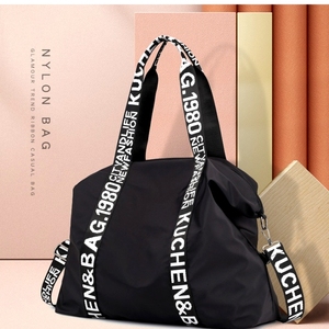 Bolso <span class=keywords><strong>de</strong></span> moda para mujer, novedad <span class=keywords><strong>de</strong></span> invierno 2023, bandolera ligera <span class=keywords><strong>de</strong></span> tela <span class=keywords><strong>de</strong></span> nailon <span class=keywords><strong>de</strong></span> gran capacidad, estilo europeo y americano - Product Image 2