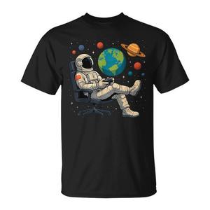 Camiseta de astronauta para videojuegos con diseño de planetas y Tierra para jugadores y amantes del espacio - Product Image 1