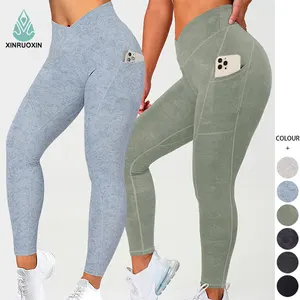 Logo personalizzato Fitness abbigliamento sportivo stretto Yoga Leggings a forma di V taglio vita mimetico stampato Leggings da palestra con tasche laterali per le donne