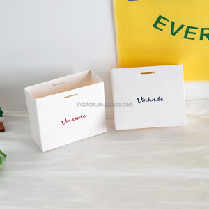11.5x4.5x10cm Customized Cute White DIY Candy Bag Folded Paper Package Bags With Smooth Ribbon <b>Bow</b> Jewelry <b>Holder</b> - Product Image 3