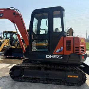 Mini-excavatrice sur chenilles Doosan DH55 d'occasion, 5 tonnes, moteur Isuzu, boîte de vitesses, pompe, roulement, stock neuf à vendre - Product Image 1