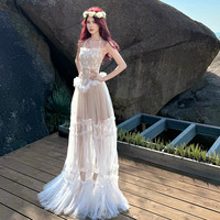 Robe longue décontractée blanche à col halter pour femme, en dentelle et tulle, coupe trapèze, fluide, idéale pour les vacances d'été, la plage et le quotidien