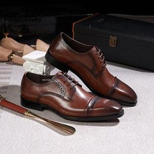 Nouveauté Chaussures habillées formelles décontractées pour hommes à bout pointu en cuir de vachette pleine fleur Design embossé tendance - Product Image 2