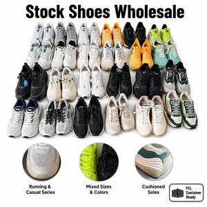 Lot de chaussures de sport d'occasion de marque pour femmes, en gros, prêt à l'exportation - Product Image 1