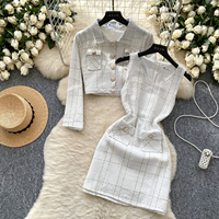 Ensemble deux pièces pour femme, veste courte élégante en tweed à carreaux avec boutons métalliques, robe sans manches cintrée pour l'automne