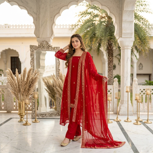 Ensemble Kurta Palazzo Dupatta en soie brodée rouge pour femmes, coupe droite, vêtements ethniques indiens pakistanais - Product Image 1